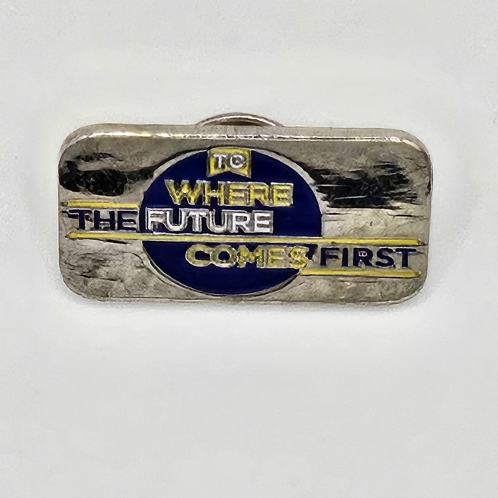 Statement pin
